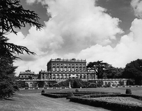 Cliveden, Lord Astors mansion in Buckinghamshire, 28th June 1963