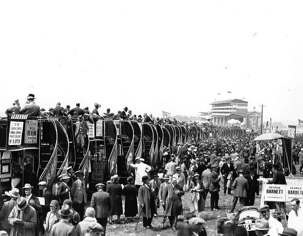 Derby Day. 1929: Crowds on Derby Day, at Epsom. (Photo by Central Press / Getty Images)