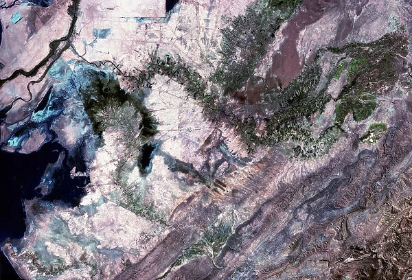 Iraqs Border with Iran, Satellite Image