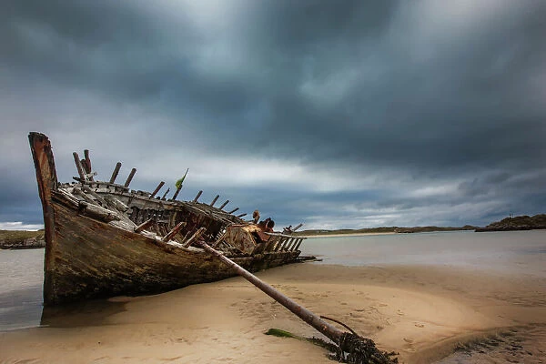 Prevailing Tide - Bunbeg Shipwreck, Donegal - Expl