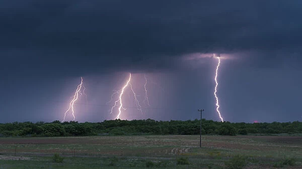 Tripple lightning in Northwestern Texas. USA