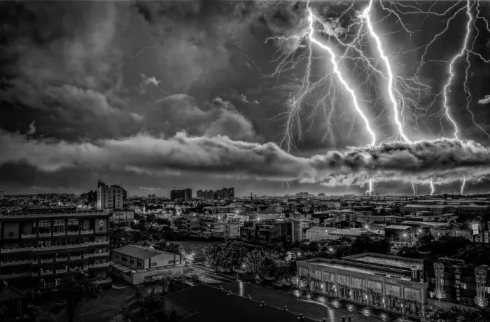 Framed Print : Dark Thunder: Lightning Storms Print Framed Print : Dark Thunder: Lightning Storms Print