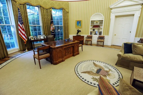 Us-Politics-White House-Oval Office