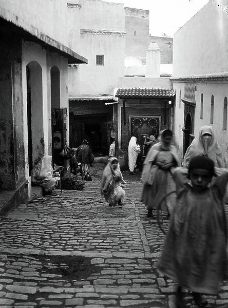Algeria, Algiers: A staircase street in the Kasbah, 1900