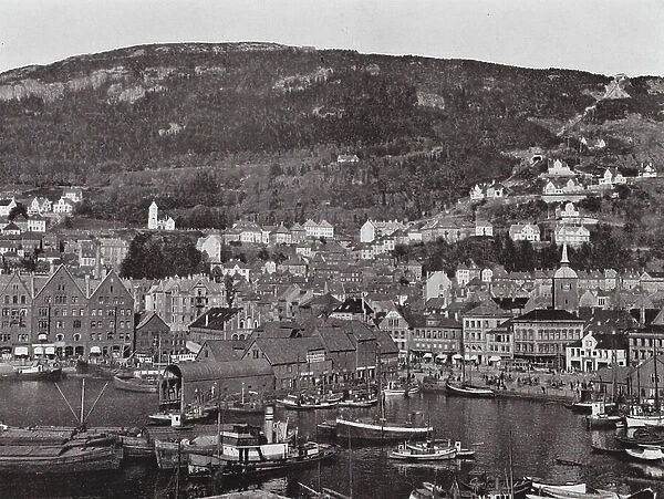 Bergen Med Floibanen (b / w photo)