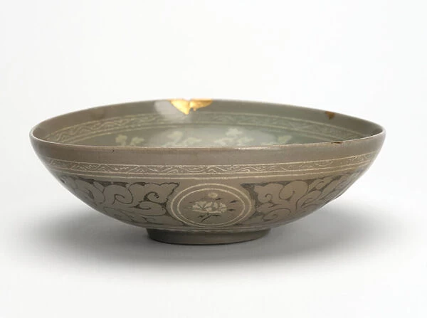 Bowl with cranes and clouds, c. 1150-1200 (celadon-glazed stoneware)