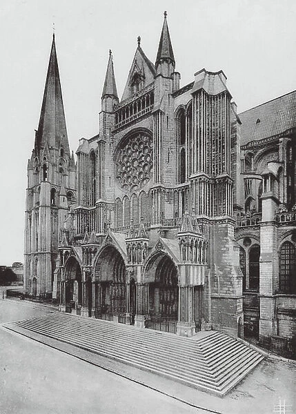 Cathedrale de Chartres: Portail Sud XIIIe siecle (b / w photo)