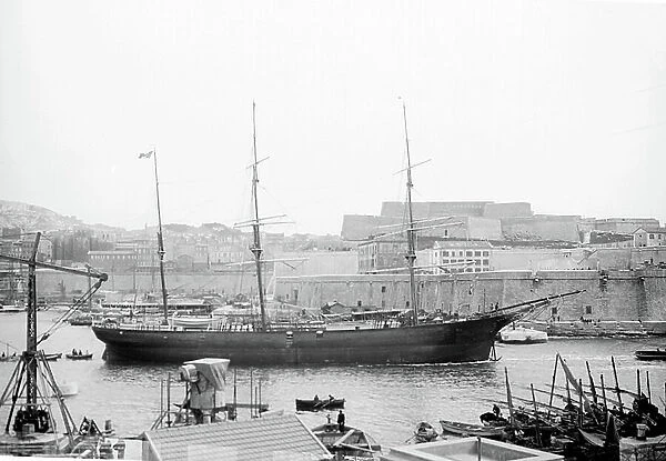 France, Provence-Alpes-Cote d'Azur, Bouches-du-Rhone (13), Marseille: Fort Saint-Jean, the port with many fishing boats, a three-mats returned to the port, 1900