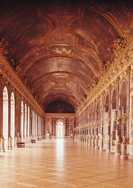 The Galerie des Glaces (Hall of Mirrors) 1678-84 (photo)