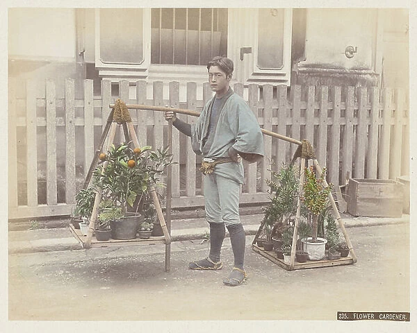 A gardener - Flower gardener - Japan 1880-1910 - Hand coloured photo
