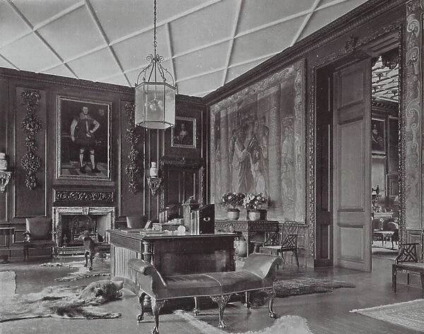 Hackwood Park, A Room of William III's Time (b / w photo)