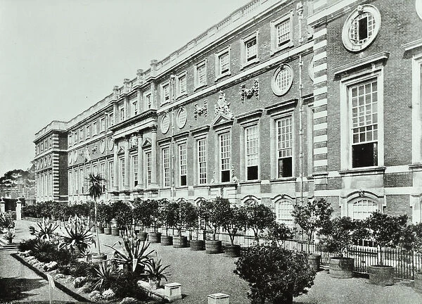 Hampton Court Palace, Hampton Court Road, Richmond: The Terrace, Wrens Court