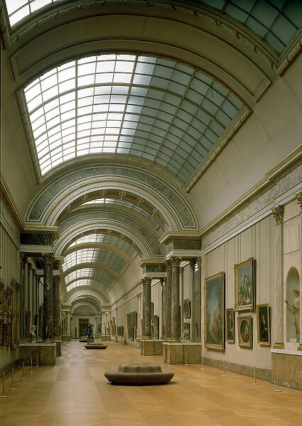Interior view of the Grande Galerie, 16th-19th century (photo)