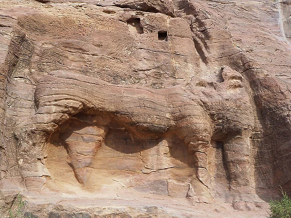 Jordan. The Lion Fountain (-200 BC to+200 Ap. JC). Along the Wadi Al-Farasa, the water came through a small stream and flowed through the mouth of the Lion into a large basin. Petra site