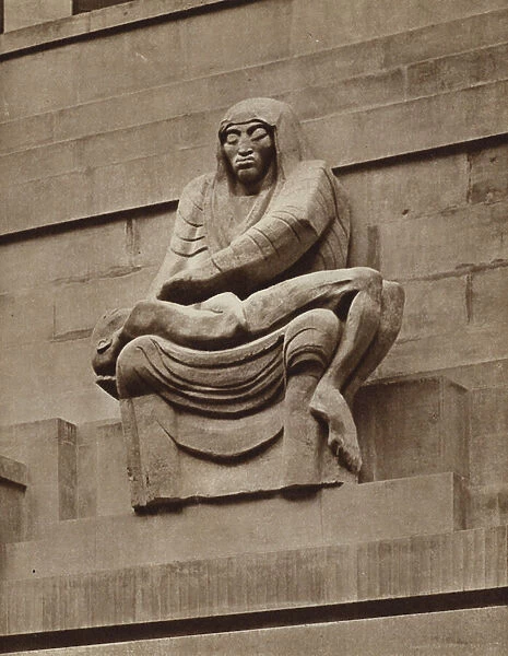Night, sculpture by British artist Jacob Epstein above the entrance to 55 Broadway, London (b  /  w photo)