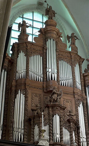 Parish church (Parochiekerk Onze-Lieve-Vrouw). Interior. The organ. Pieter Van Peteghem. 17th century