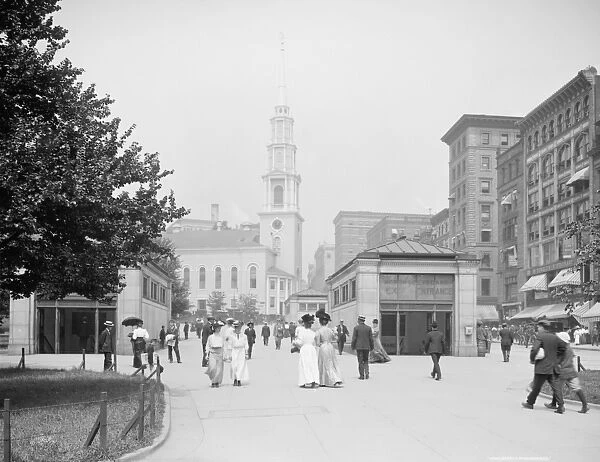 Park Street Church and Tremont Street mall, Boston, Massachusetts, c. 1906 (b  /  w photo)