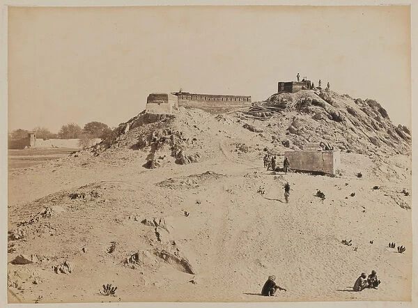 Pipers Hill and Picquet House, Jellalabad, 1879 circa (b  /  w photo)