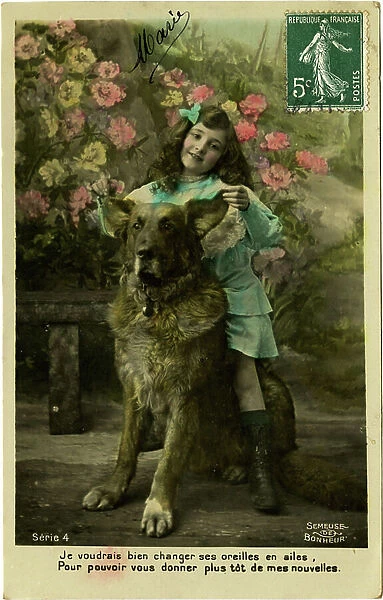 Postcard of a little girl sitting on a dog ' I would like to change her ears into wings, so I can give you earlier news '. The beginning of the 20th century