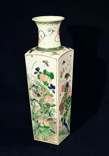 Quadrilateral family green vase (ceramic)