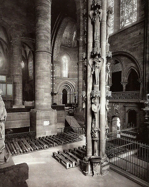 Right transept of the Cathedral of Notre-Dame in Strasbourg. In the foreground, the column of the Angels