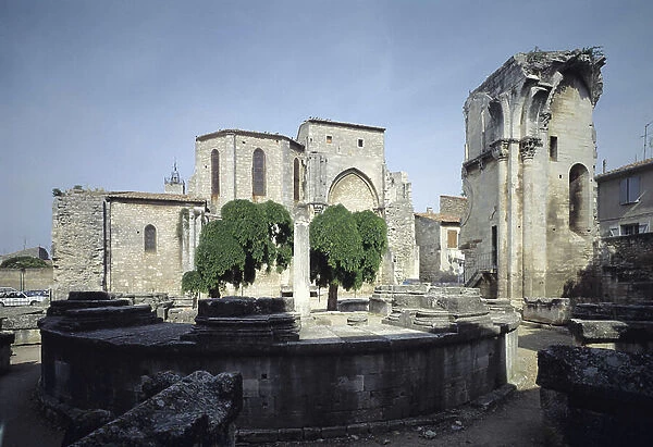 Romanesque architecture: exterior view of the ruins of the church of Saint Gilles du Gard (Gard)