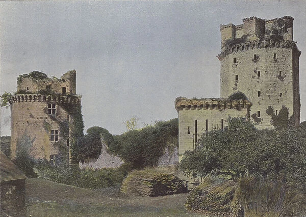 Ruines du chateau d Elven (coloured photo)