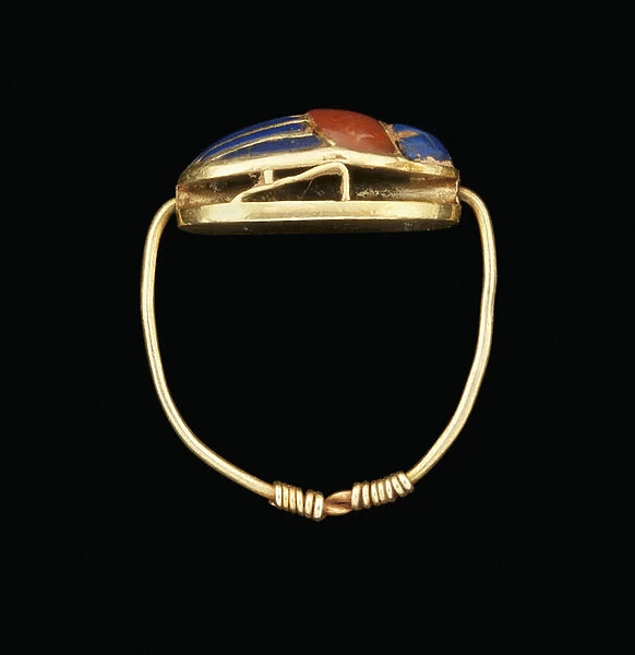 Scarab finger ring, Middle Kingdom (gold cloisonne)