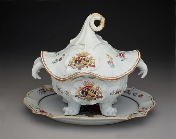 Tureen stand, c. 1750-60 (porcelain, enameled)