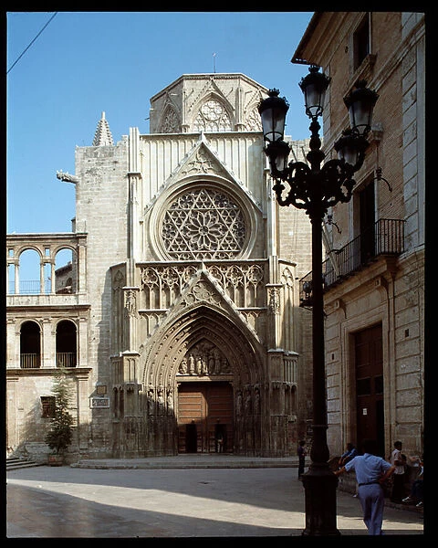 View of the portal of the apostles, Cathedral of Valencia (Valencia