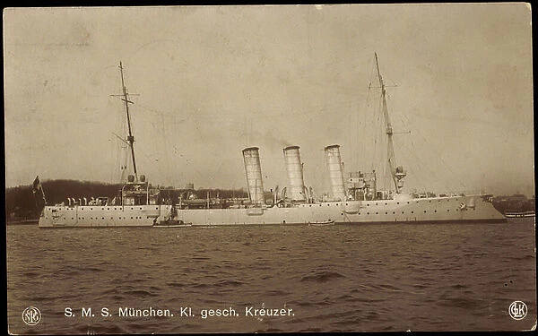 Side view of the steamer Munich of HAPAG