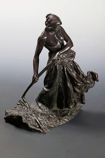 Woman beating the Wheat (bronze)