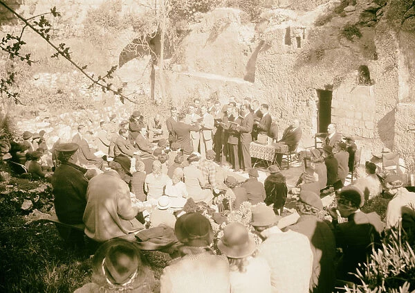 Easter morning Garden Tomb April 9 1939 choir singing