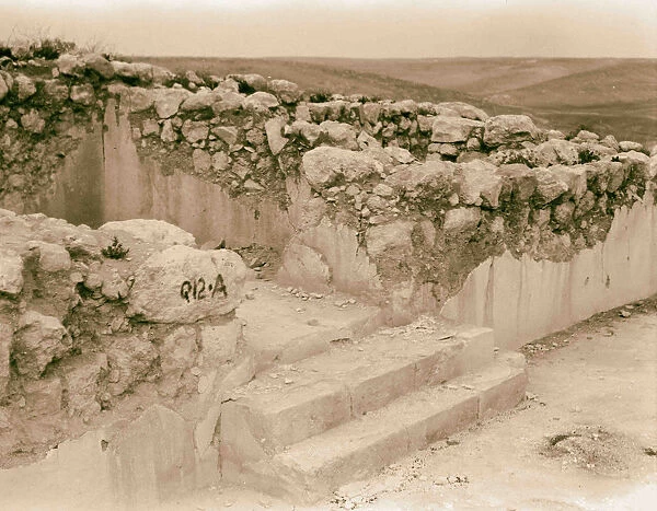 Tel Deweir Lachish Close view 3 steps backing