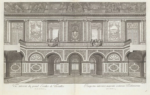 Vue interieur du grand escalier de Versailles