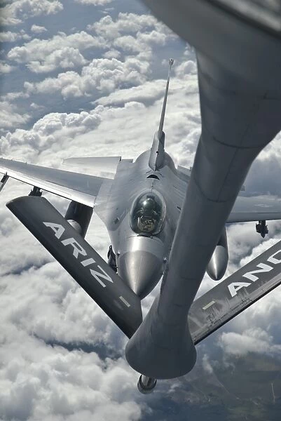 An F-16 from Colorado Air National Guard refuels from a U