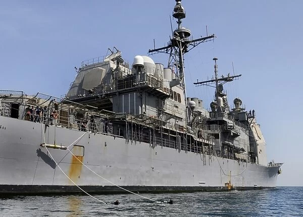 Guided missile cruiser USS Bunker Hill