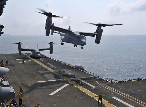 An MV-22 Osprey takes off from USS Bonhomme Richard