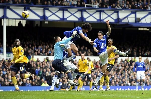 Tim Cahill Scores the Opener: Everton's Thrilling Victory over West Bromwich Albion, Barclays Premier League 2008-09 Season