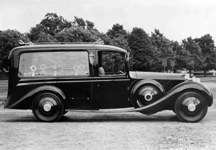 Framed Print : 1930 Rolls Royce Phantom 1 Hearse Print by Compton