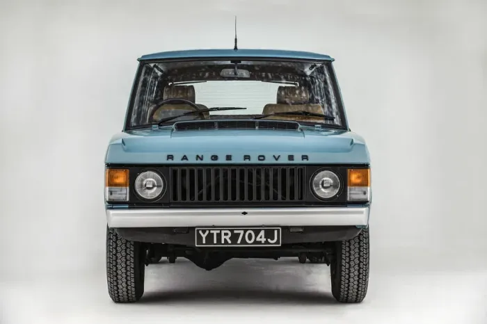 Framed Print : 1971 Range Rover Print Framed Print : 1971 Range Rover Print