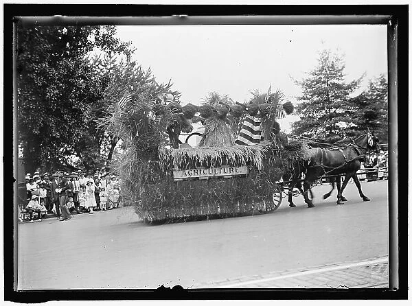 Agriculture Department, 4th of July Parade, Float, between 1913 and 1917. Creator: Harris & Ewing. Agriculture Department, 4th of July Parade, Float, between 1913 and 1917. Creator: Harris & Ewing