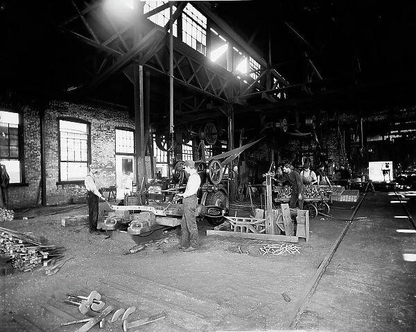 Blacksmith shop, Merchants Despatch Transportation Co. [Company], between 1900 and 1905. Creator: Unknown