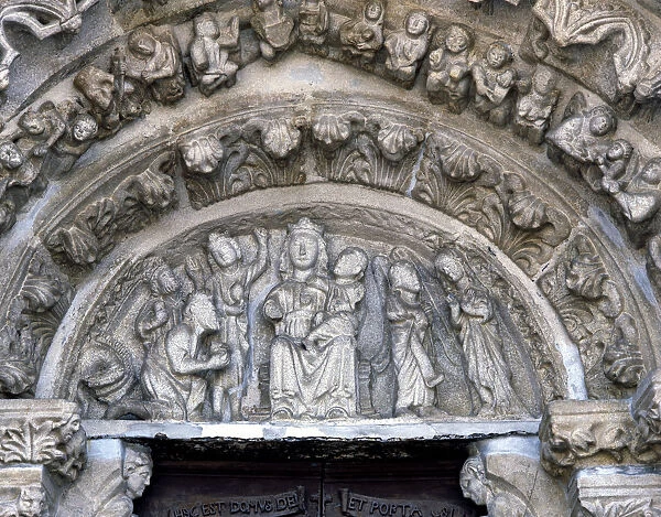 Church of Santa Maria de Azogue, detail of the Sculptures of the tympanum with the