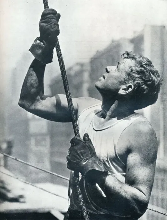 Framed Print : Print of workers on the Empire State Building construction site, c1931 Framed Print : Print of workers on the Empire State Building construction site, c1931