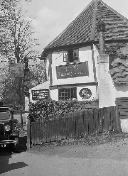 Kitty Brunells Standard 16 outside Ye Olde Fighting Cocks inn, St Albans, Hertfordshire, 1930s