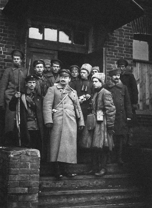 Framed Print : Leon Trotsky Print with Bodyguards 1919 Framed Print : Leon Trotsky Print with Bodyguards 1919