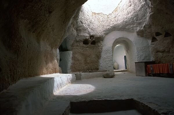 Pit dwelling in Tunisia