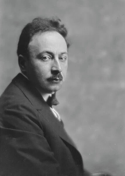 Riesenfeld, Mr. portrait photograph, 1916. Creator: Arnold Genthe