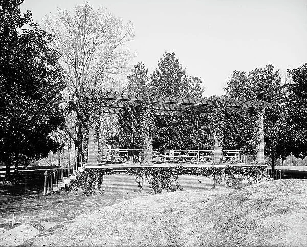 Rostrum, National Military Cemetery, Vicksburg, Miss. c1906. Creator: Unknown